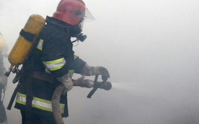 Столичні рятувальники ліквідували загорання автомобіля Столичні рятувальники ліквідували загорання автомобіля