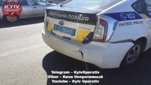 На Северном мосту маршрутка столкнулась с автомобилем патрульной полиции5