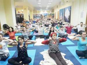 Йога для всієї родини у посольстві Індії в Києві. Фото