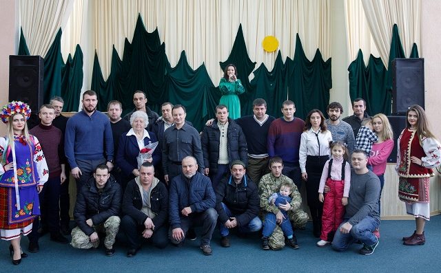 З нагоди Дня Збройних сил України у Жулянах привітали захісників України З нагоди Дня Збройних сил України у Жулянах привітали захісників України