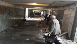 Демонтаж незаконных павильонов около метро Черниговская. Фото3