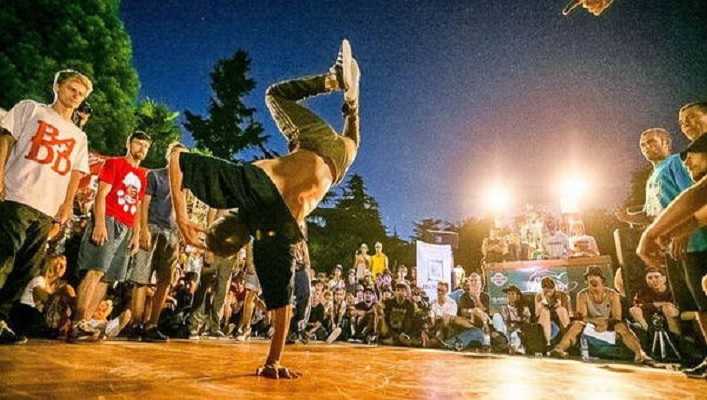 Київський фестиваль вуличних культур у столичному Хрещатому парку