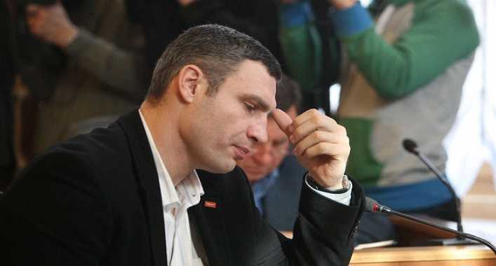 Мэр Киева игнорирует 34 обращения антикоррупционной комиссии Киевсовета