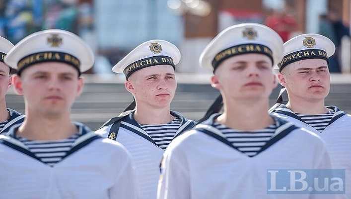 Сегодня Киев отметил 100-летие основания Военно-морского флота Украины. Фото