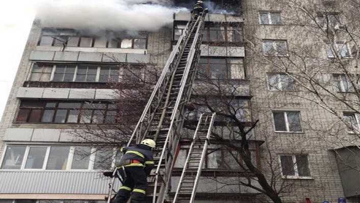 В Харькове произошел пожар в 9-этажном жилом доме. Фото