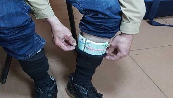 В носках у украинца пограничники обнаружили 25 тыс. евро
