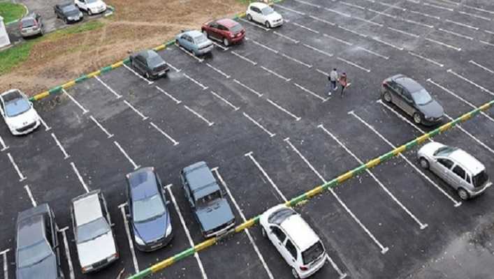 Сьогодні водії зможуть безкоштовно користуватися всіма паркувальними майданчиками