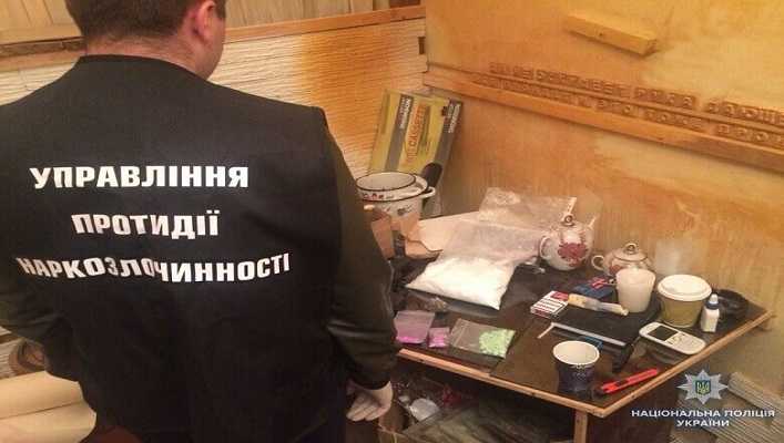 Уроженец Харьковской области хранил наркотики на полмиллиона гривен. Фото, видео3
