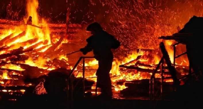 В Черкасской области сгорело игорное заведение. Фото