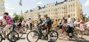 В Киеве прошел парад на велосипедах. Фото