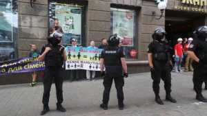 В Киеве на Марше равенства правоохранители задержали уже 56 человек. Фото, видео
