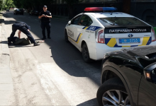 Во Львове авто патрульной полиции сбило пешехода