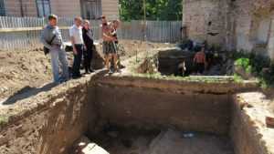 Фахівці з Інституту археології знайшли унікальні знахідки біля Кирилівської церкви