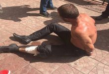 В Киеве мужчина с ножом бросался на прохожих и патрульных