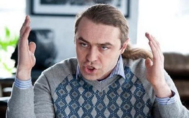 Подвійні стандарти депутата: «Свободівець» Мірошниченко порушує Закон і одночасно засуджує злочинність Подвійні стандарти депутата: «Свободівець» Мірошниченко порушує Закон і одночасно засуджує злочинність