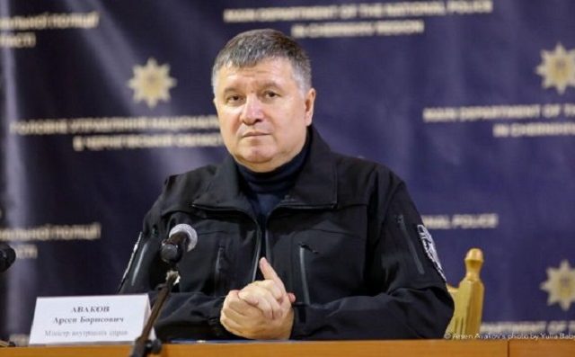 У Києві троє співробітників поліції вбили 33-річного Оболонця – справу намагаються “зам`яти”, Арсен Аваков мовчить Арсен Аваков міністр МВС поліція