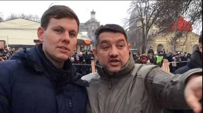 Володимир Назаренко з однопартійцем Петром Кузиком