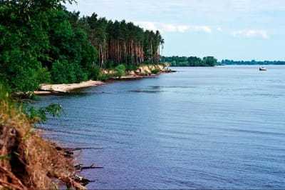 На Київському водосховищі знайшли тіло чоловіка, який потонув разом із доньками