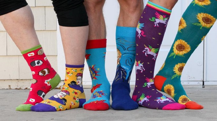 Шкарпетки, кольорові шкарпетки